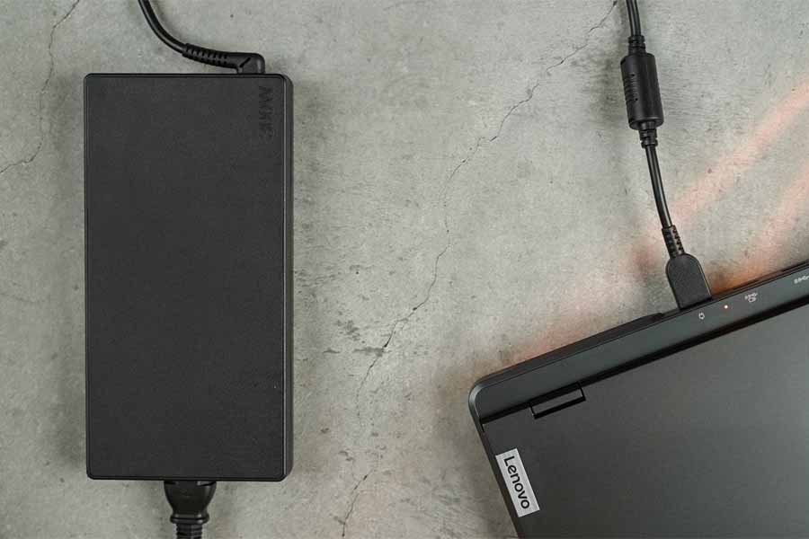 Lenovo Legion Pro 5i 2024 - Power adapter